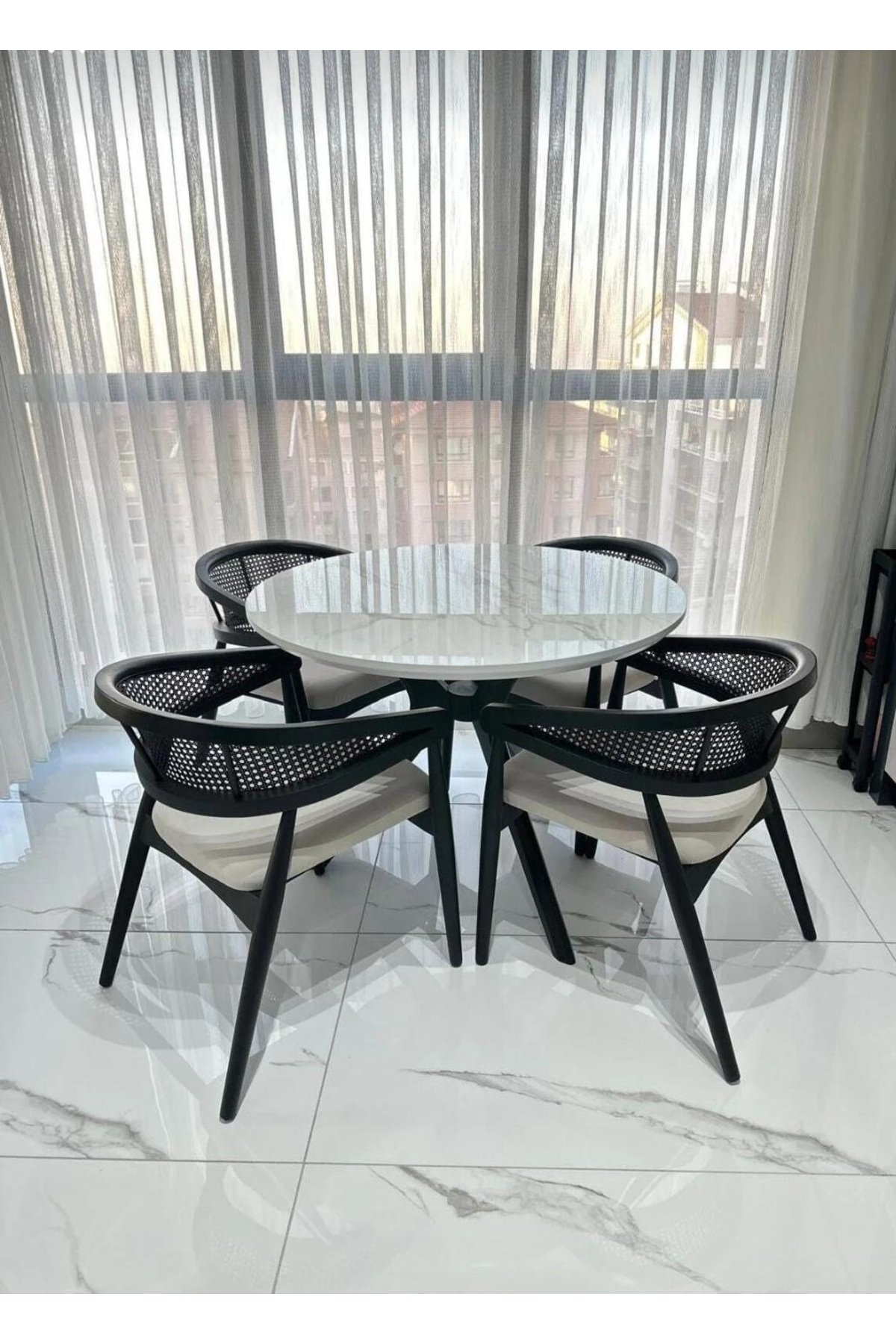 Yuvarlak Ahşap Masa Takımı Bohem 4 Kişilik Mutfak Masa Sandalye Takımı İskandinav