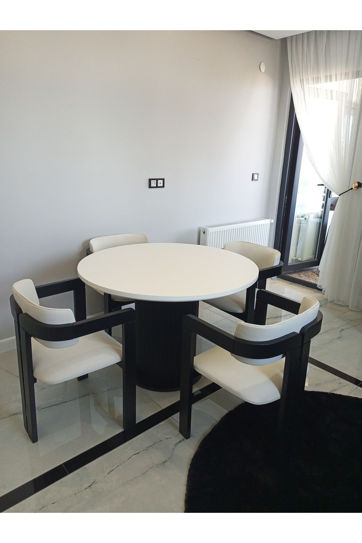 Yuvarlak Ahşap Masa Takımı Bohem 4 Kişilik Mutfak Masa Sandalye Takımı İskandinav